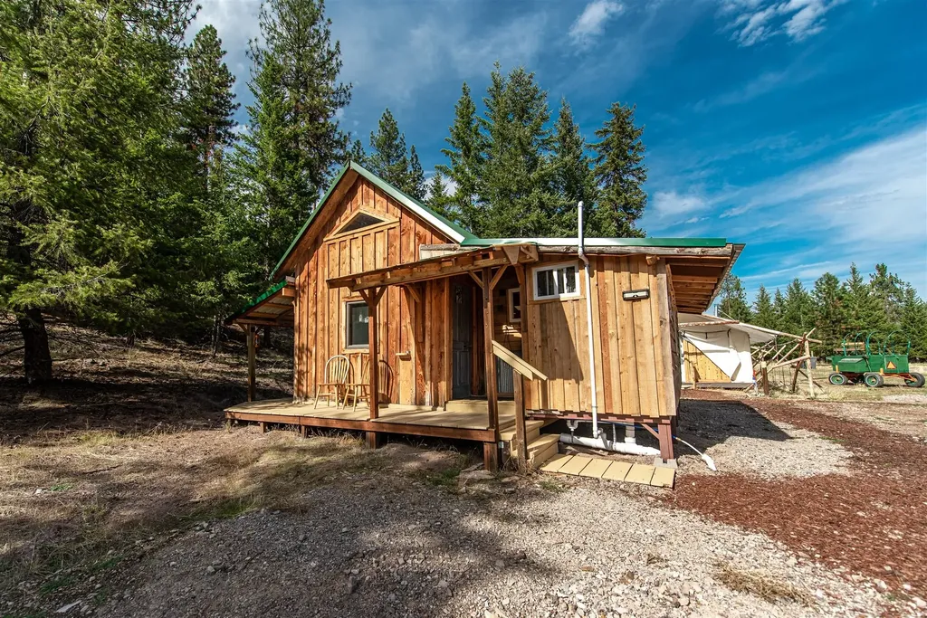 814 Quartz Road Superior MT 59872