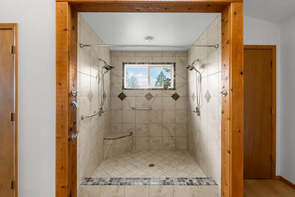 1095 Iron Cap Drive Stevensville MT 59870