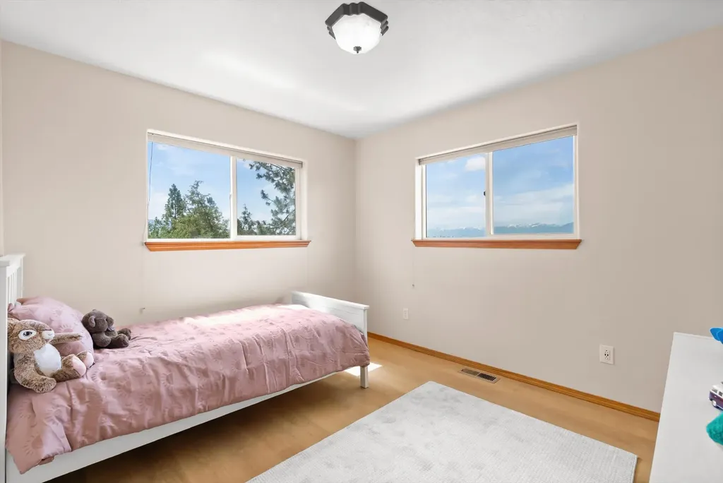 1095 Iron Cap Drive Stevensville MT 59870