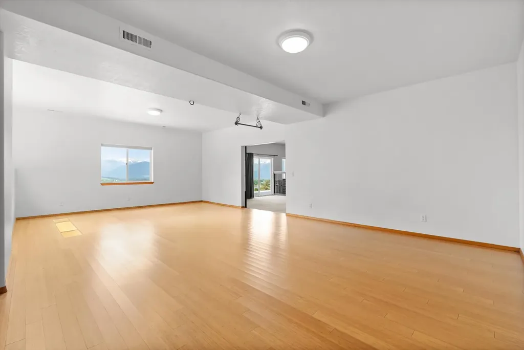 1095 Iron Cap Drive Stevensville MT 59870