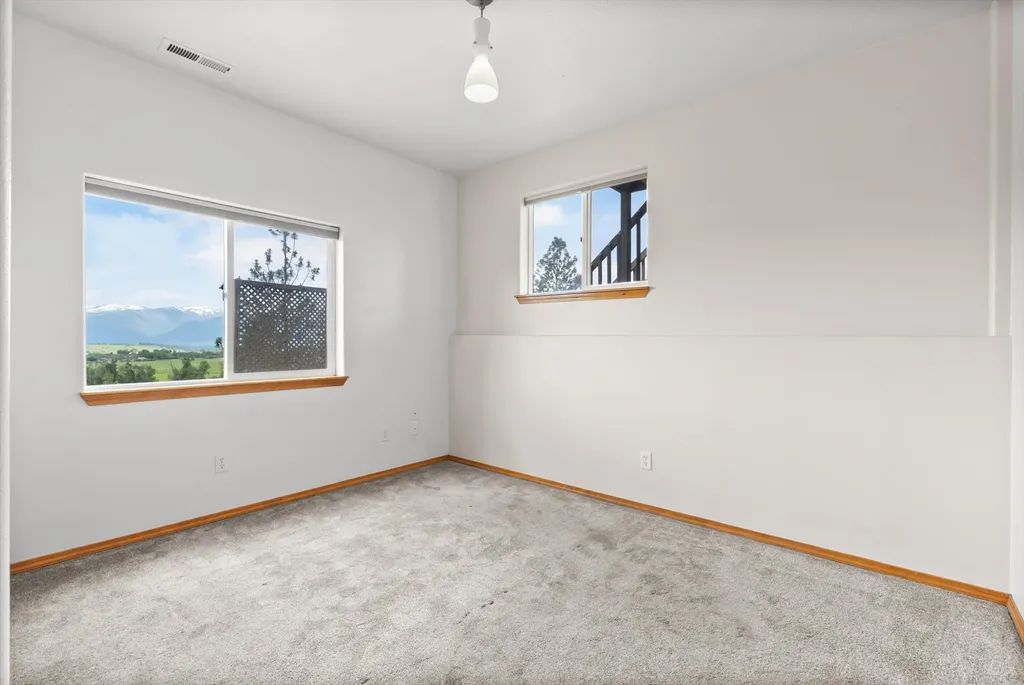 1095 Iron Cap Drive Stevensville MT 59870