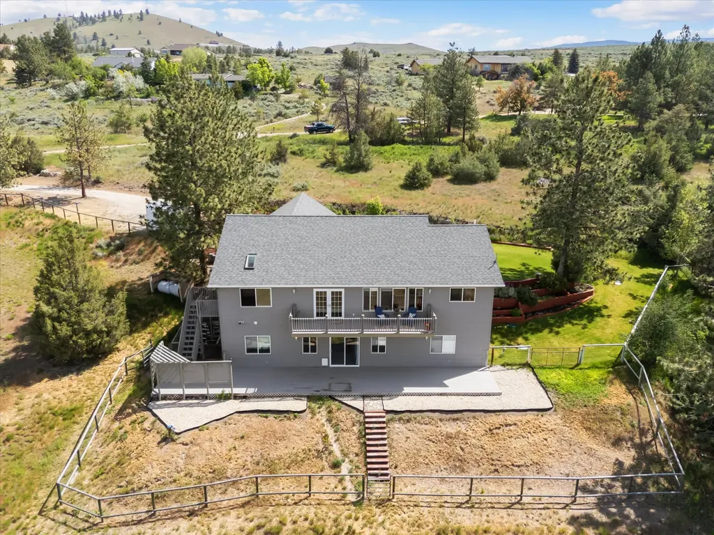 1095 Iron Cap Drive Stevensville MT 59870