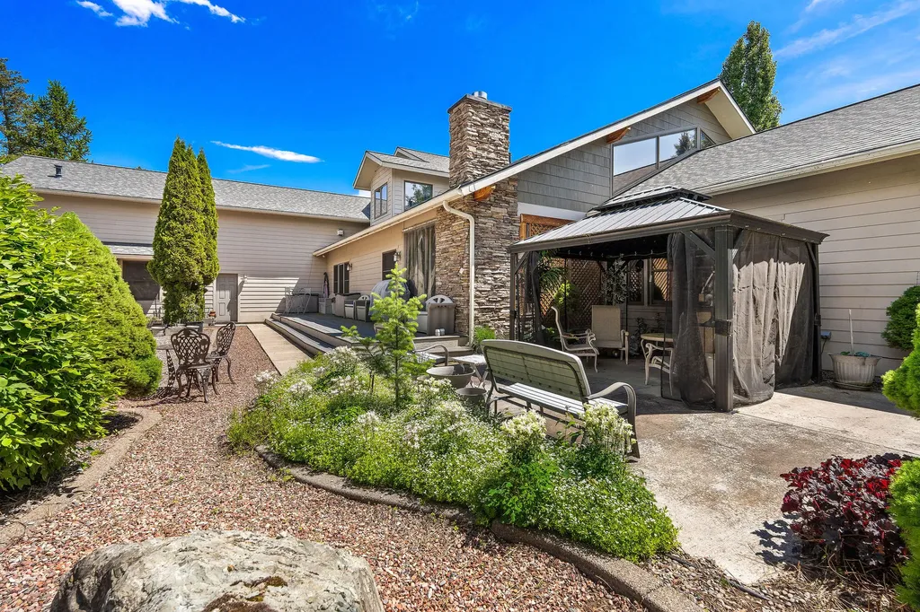 229 Harbor Drive Bigfork MT 59911