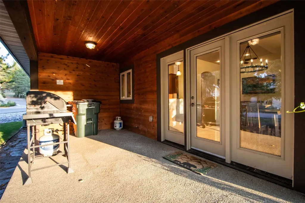 212 Pine Valley Loop Columbia Falls MT 59912