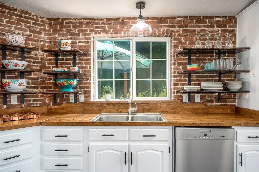 111 W Reserve Drive Kalispell MT 59901