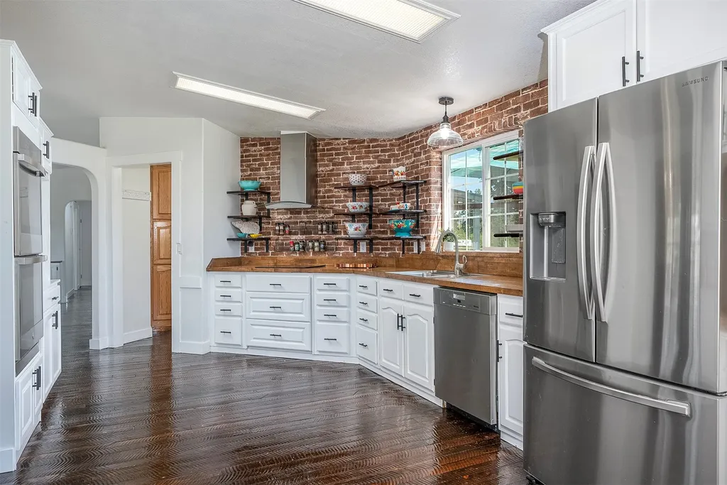 111 W Reserve Drive Kalispell MT 59901