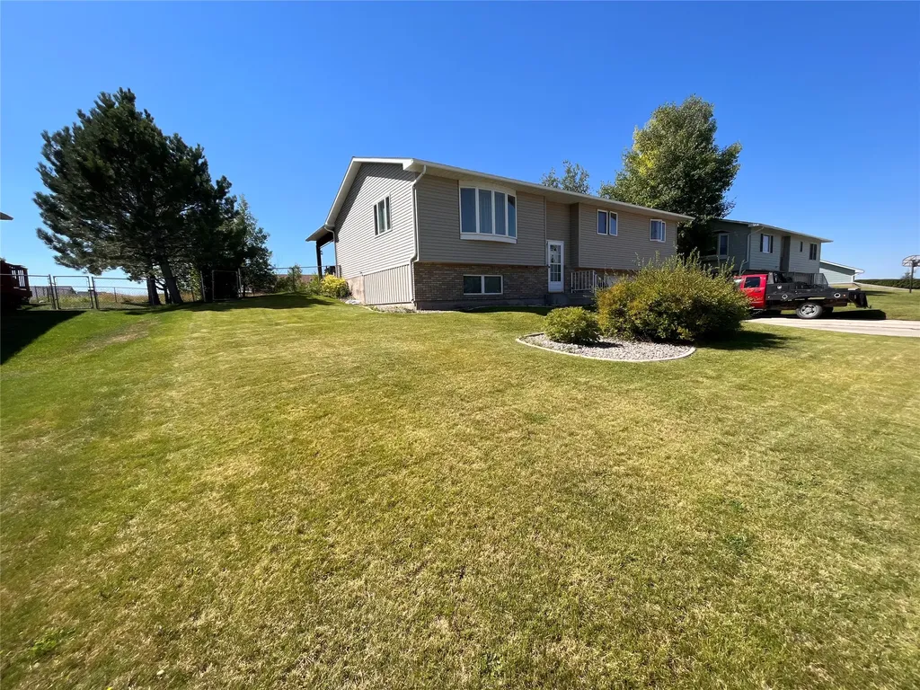110 Turquoise Drive Lewistown MT 59457
