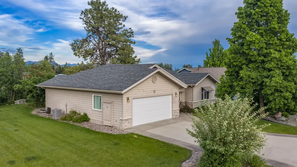 99 E Nicklaus Avenue Kalispell MT 59901