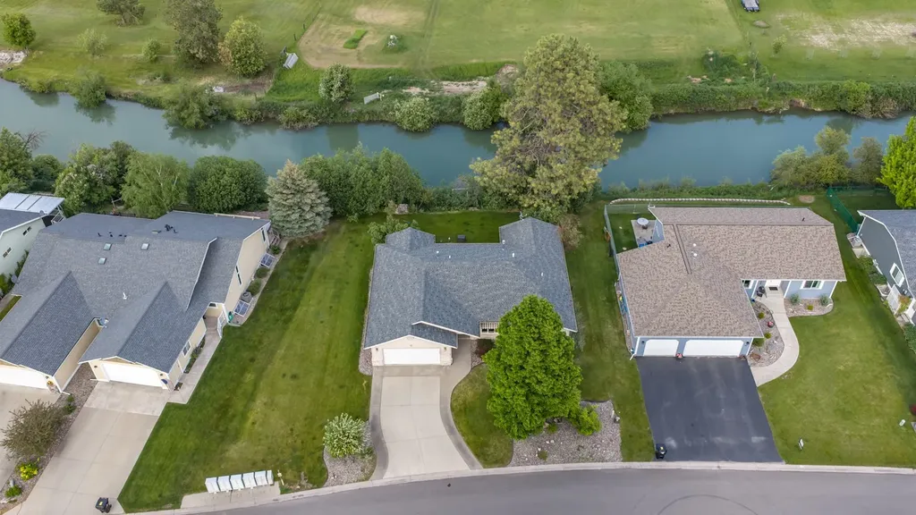 99 E Nicklaus Avenue Kalispell MT 59901