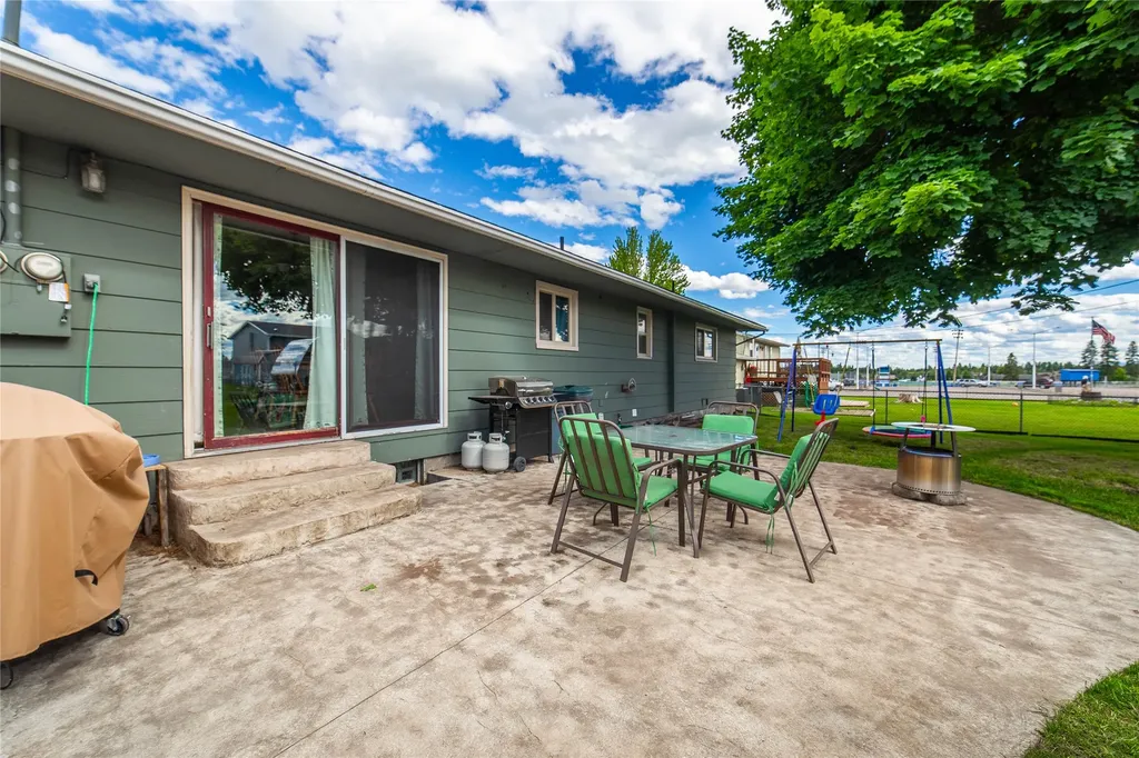 1222 6th Avenue W Columbia Falls MT 59912