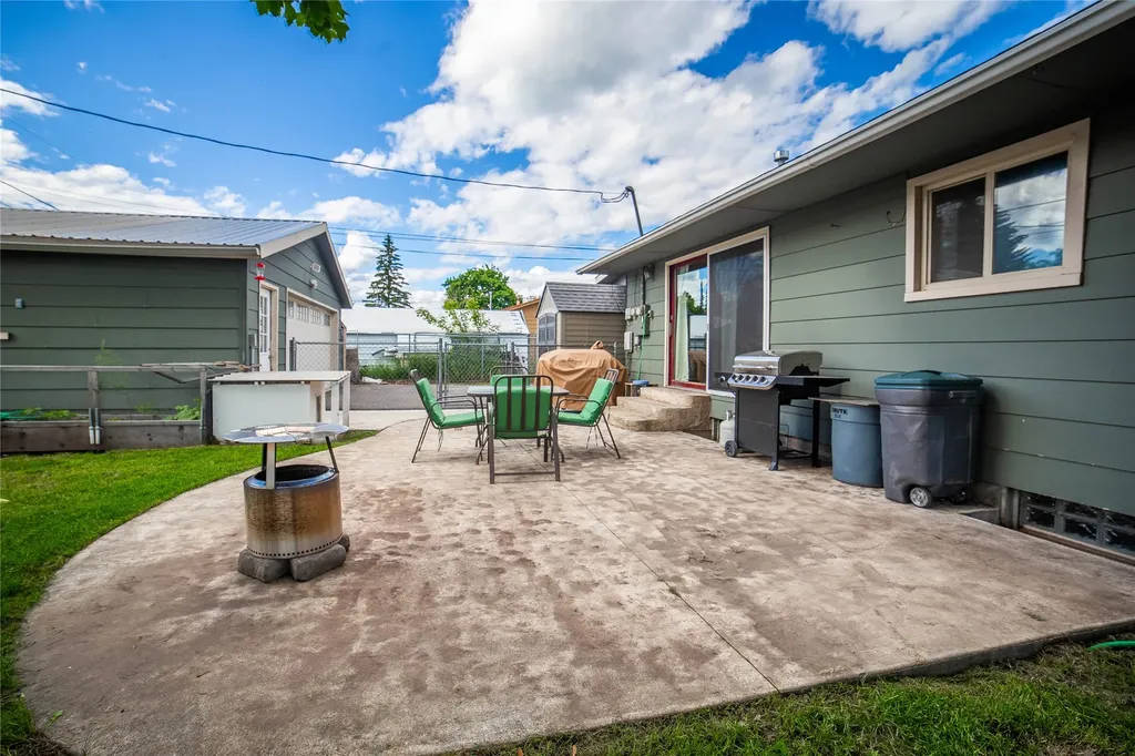 1222 6th Avenue W Columbia Falls MT 59912