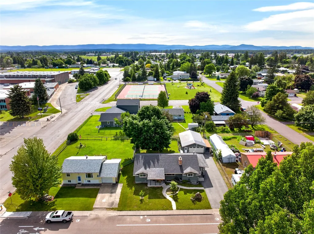 1222 6th Avenue W Columbia Falls MT 59912