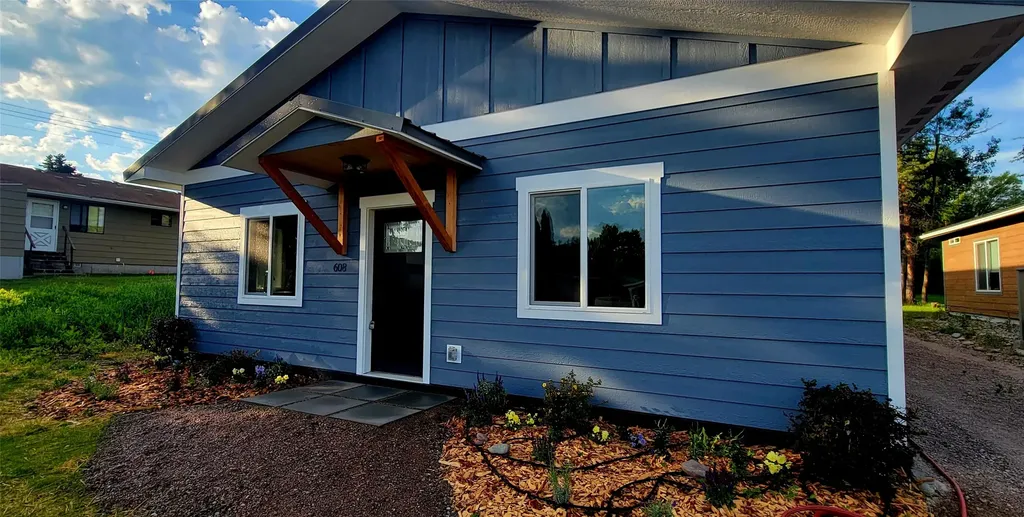 608 13th Avenue E Polson MT 59860