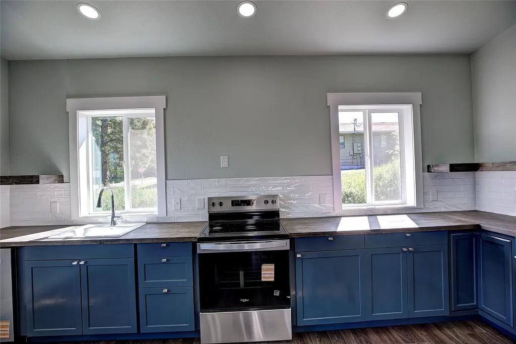 608 13th Avenue E Polson MT 59860