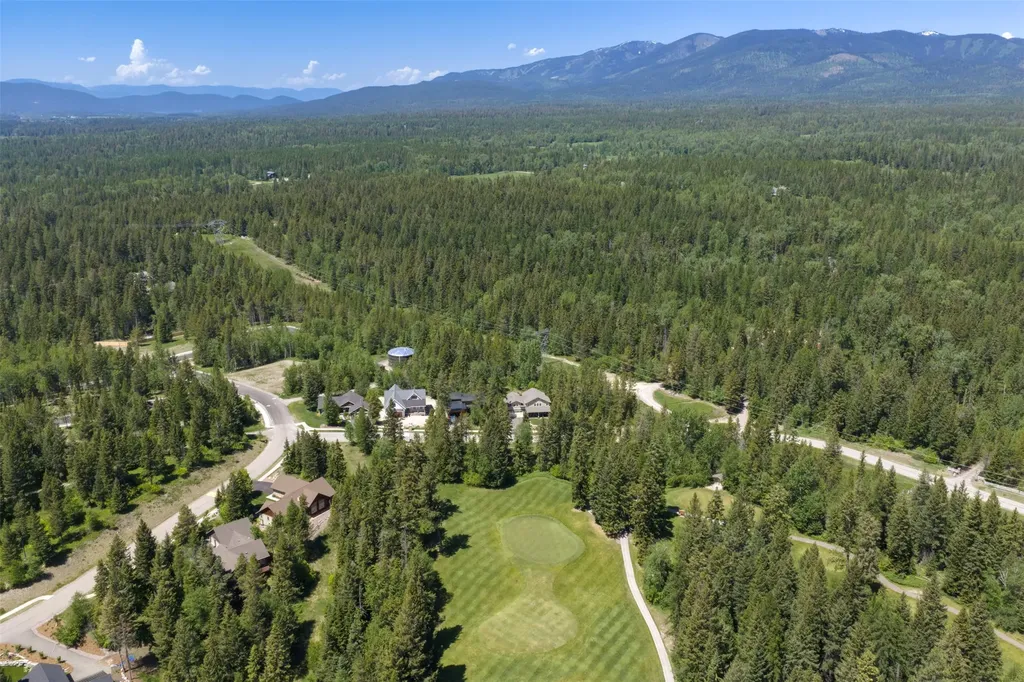 381 Gleneagles Trail Columbia Falls MT 59912