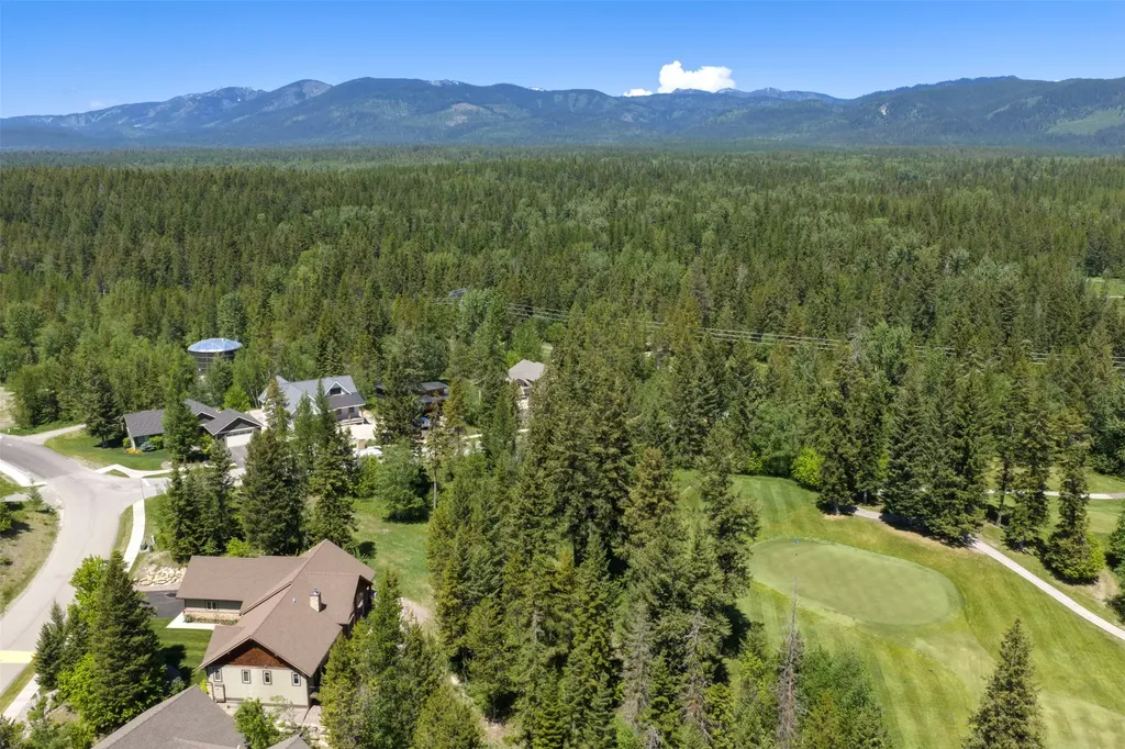 381 Gleneagles Trail Columbia Falls MT 59912