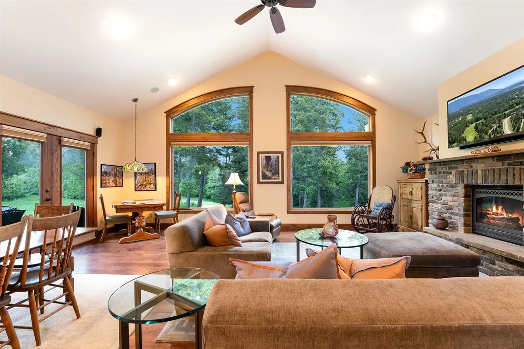 381 Gleneagles Trail Columbia Falls MT 59912