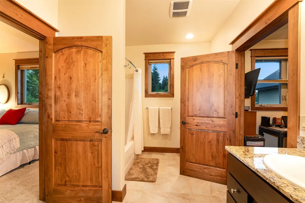 381 Gleneagles Trail Columbia Falls MT 59912
