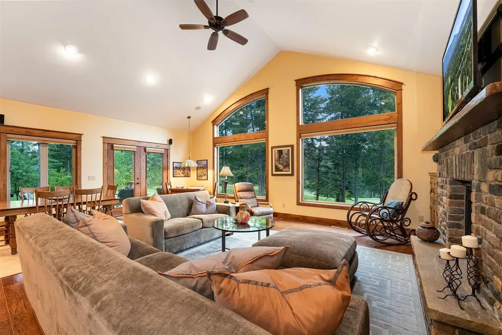 381 Gleneagles Trail Columbia Falls MT 59912