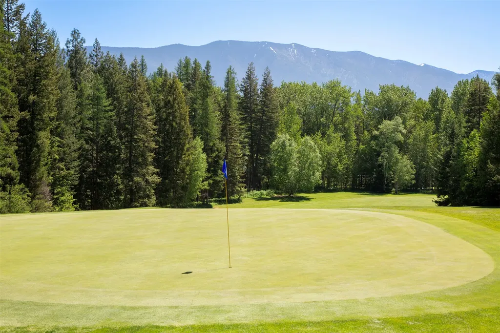 381 Gleneagles Trail Columbia Falls MT 59912