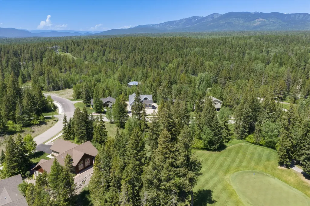 381 Gleneagles Trail Columbia Falls MT 59912