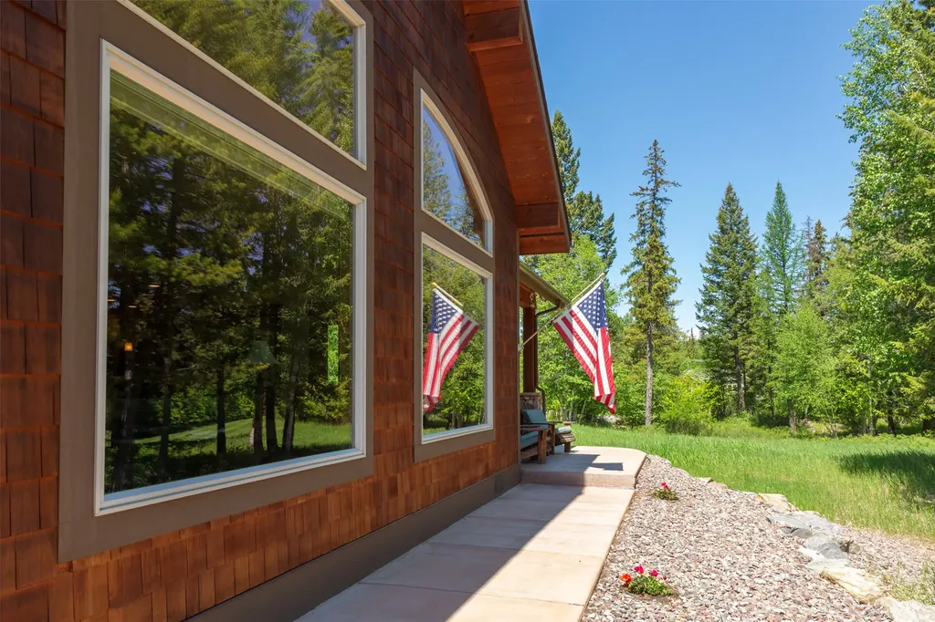 381 Gleneagles Trail Columbia Falls MT 59912