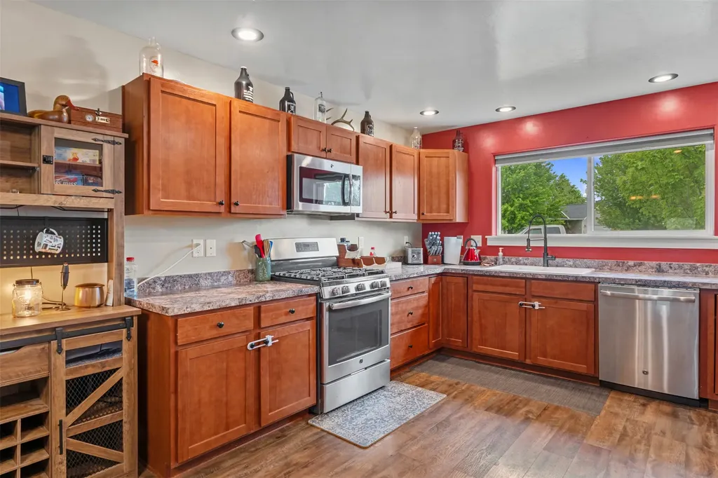 115 Cinnamon Court Corvallis MT 59828