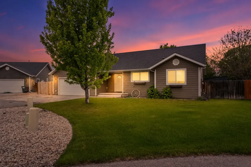 115 Cinnamon Court Corvallis MT 59828