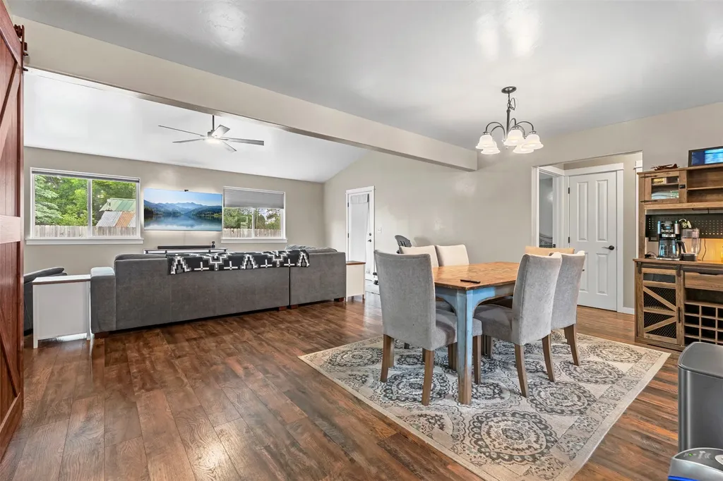 115 Cinnamon Court Corvallis MT 59828