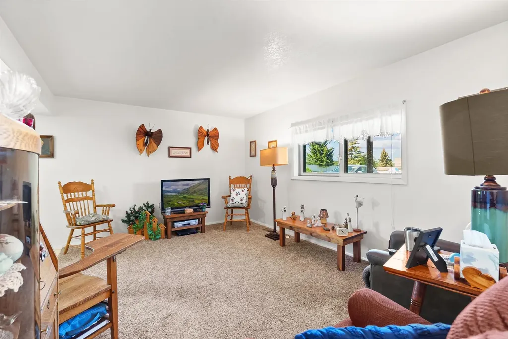 602 Clark Street Deer Lodge MT 59722