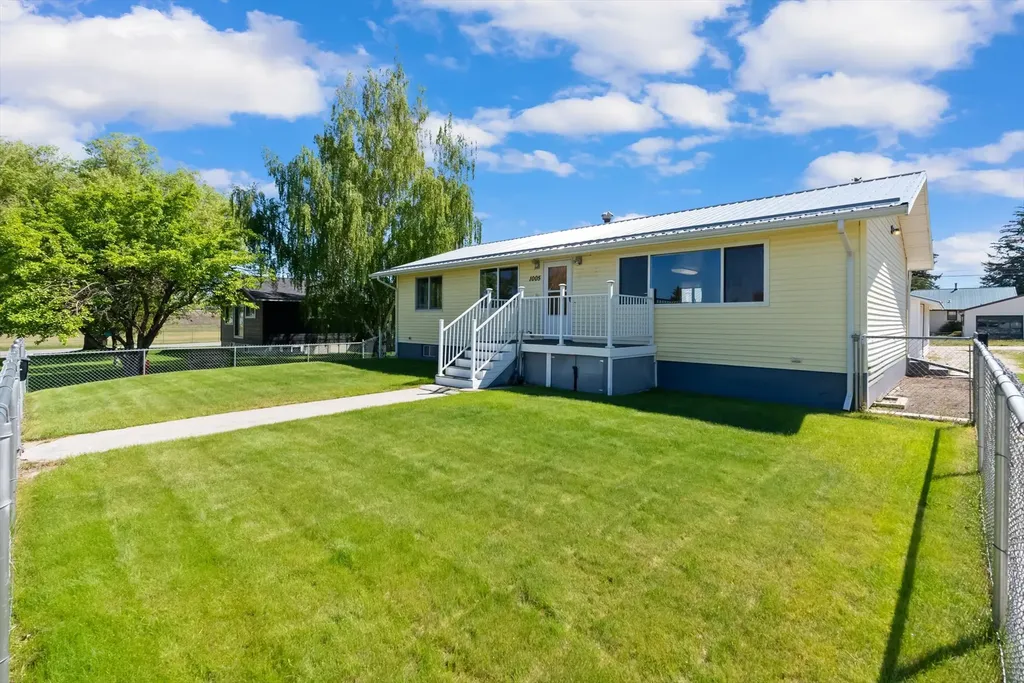 1005 Clark Street Deer Lodge MT 59722