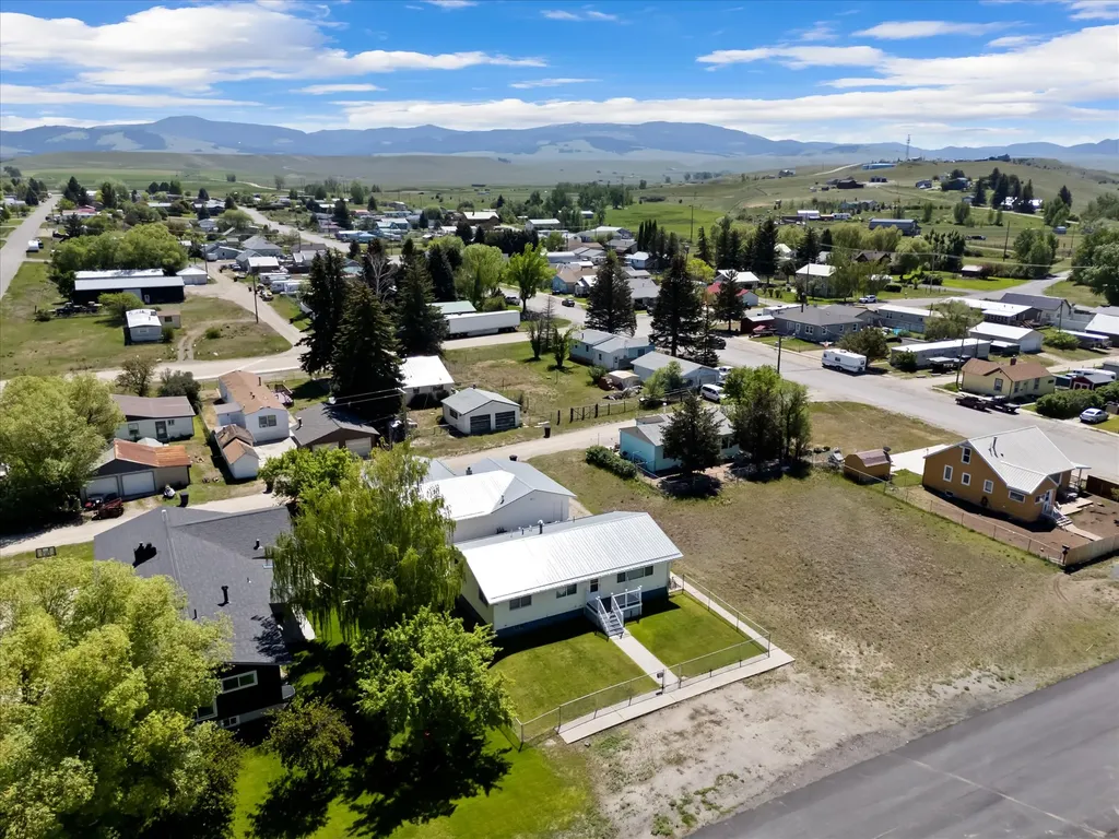 1005 Clark Street Deer Lodge MT 59722