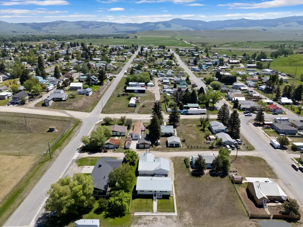 1005 Clark Street Deer Lodge MT 59722