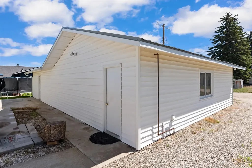 1005 Clark Street Deer Lodge MT 59722