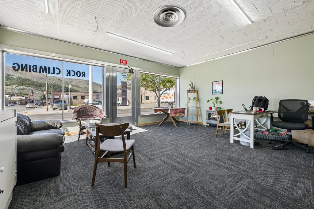 124 E Commercial Avenue Anaconda MT 59711