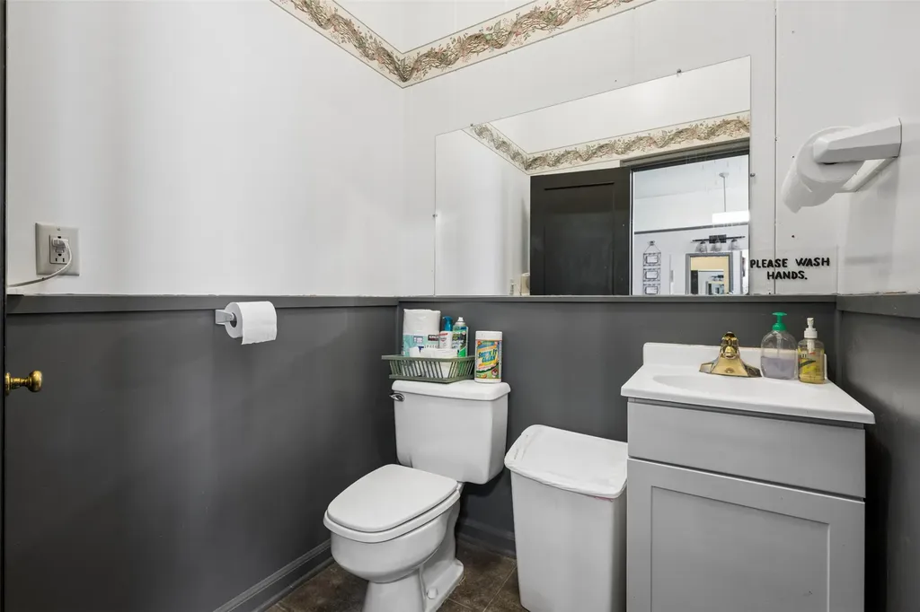 124 E Commercial Avenue Anaconda MT 59711