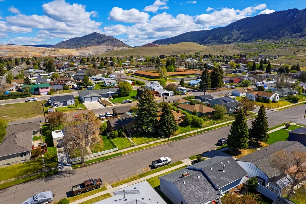 3033 Bayard Street Butte MT 59701
