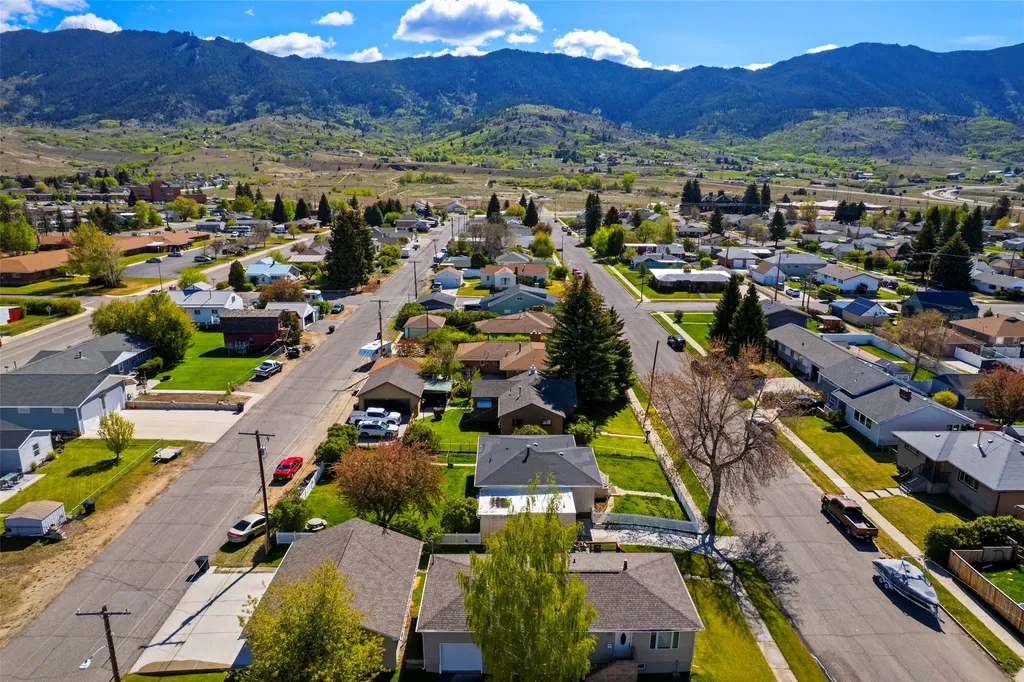 3033 Bayard Street Butte MT 59701