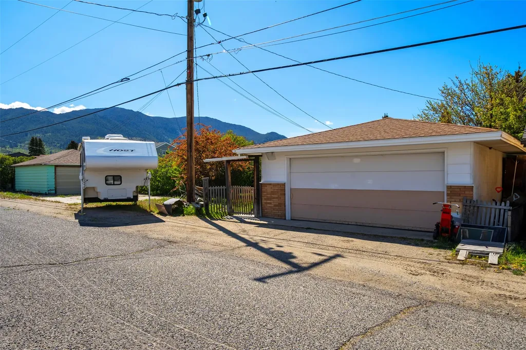 3033 Bayard Street Butte MT 59701