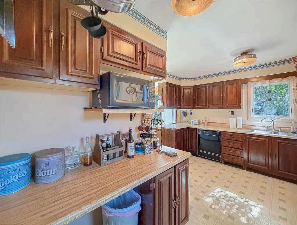 720 S Second Street Ennis MT 59729