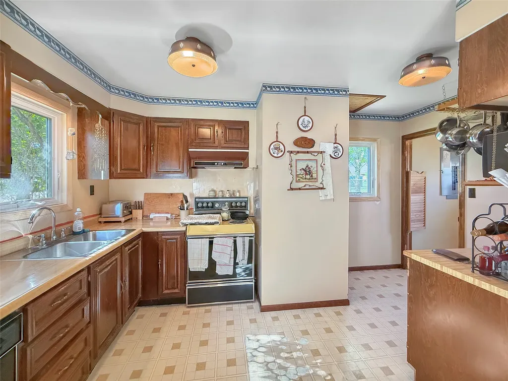 720 S Second Street Ennis MT 59729
