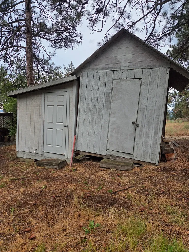 1113 Wiench Way Corvallis MT 59828