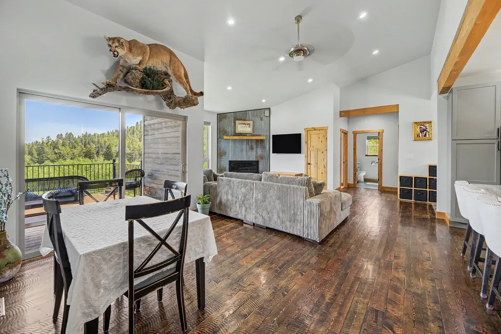 8 Skihi Peak Drive Clancy MT 59634