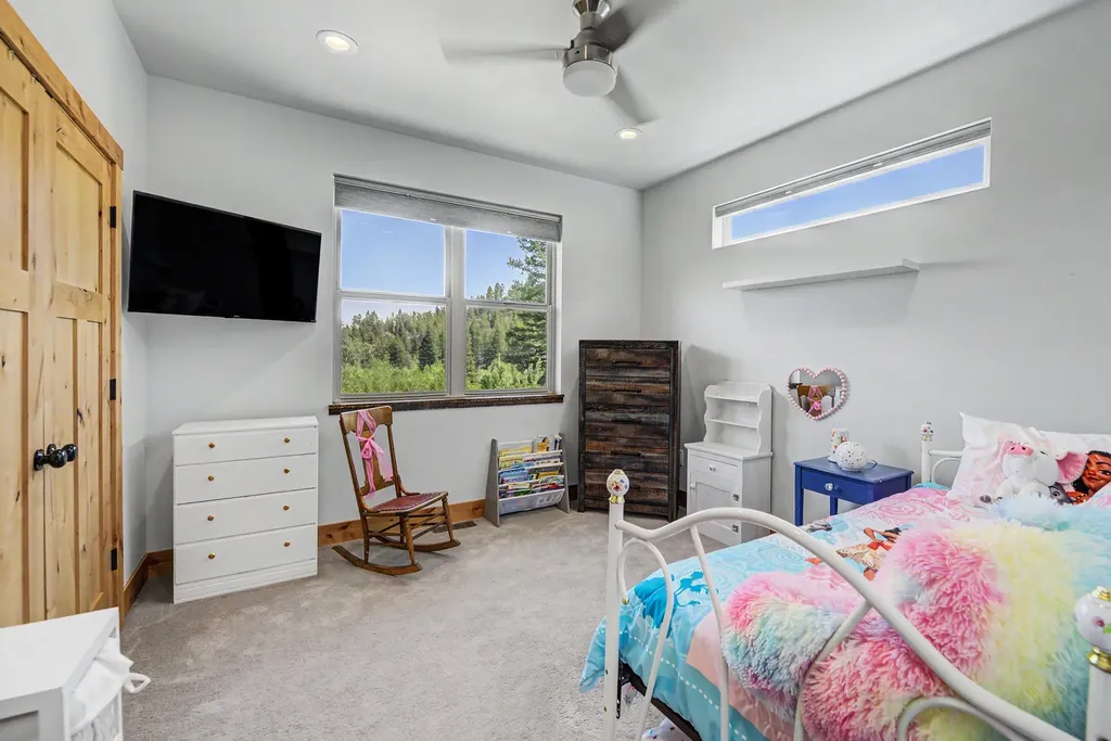8 Skihi Peak Drive Clancy MT 59634