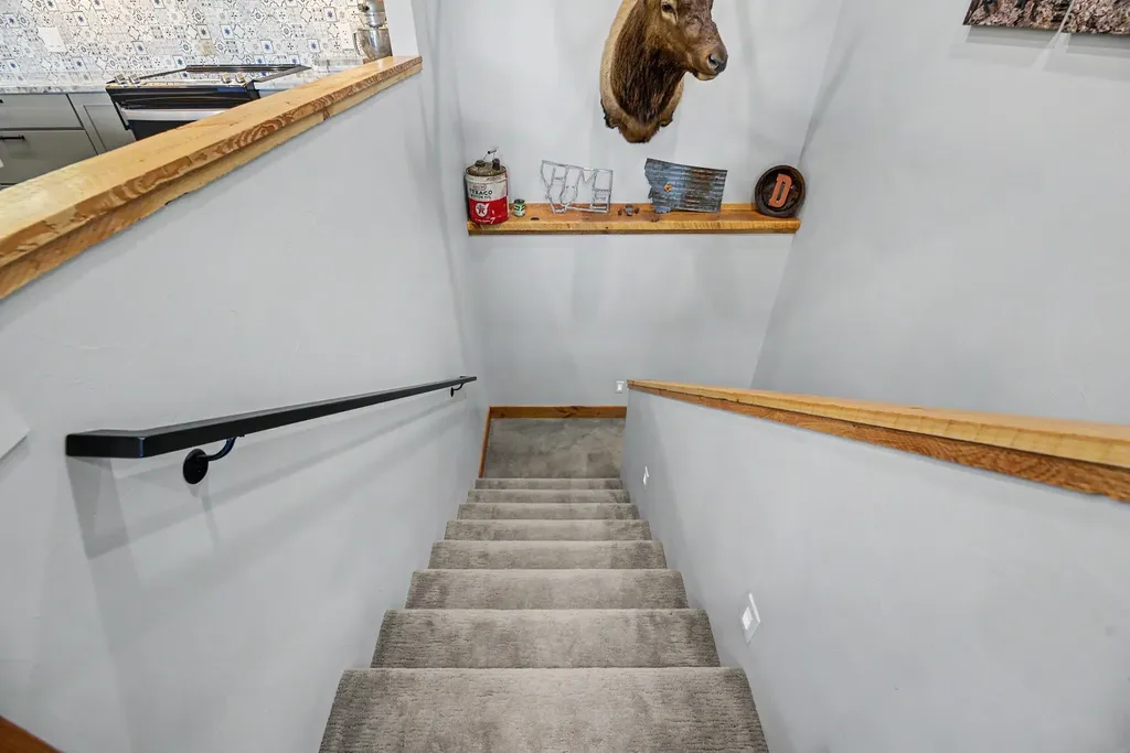 8 Skihi Peak Drive Clancy MT 59634