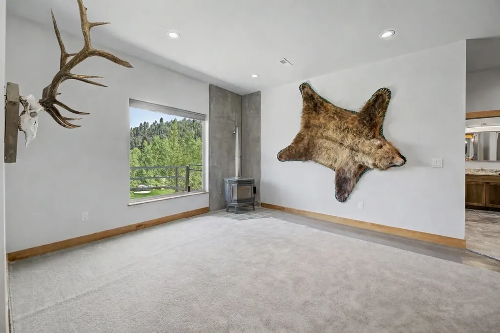 8 Skihi Peak Drive Clancy MT 59634