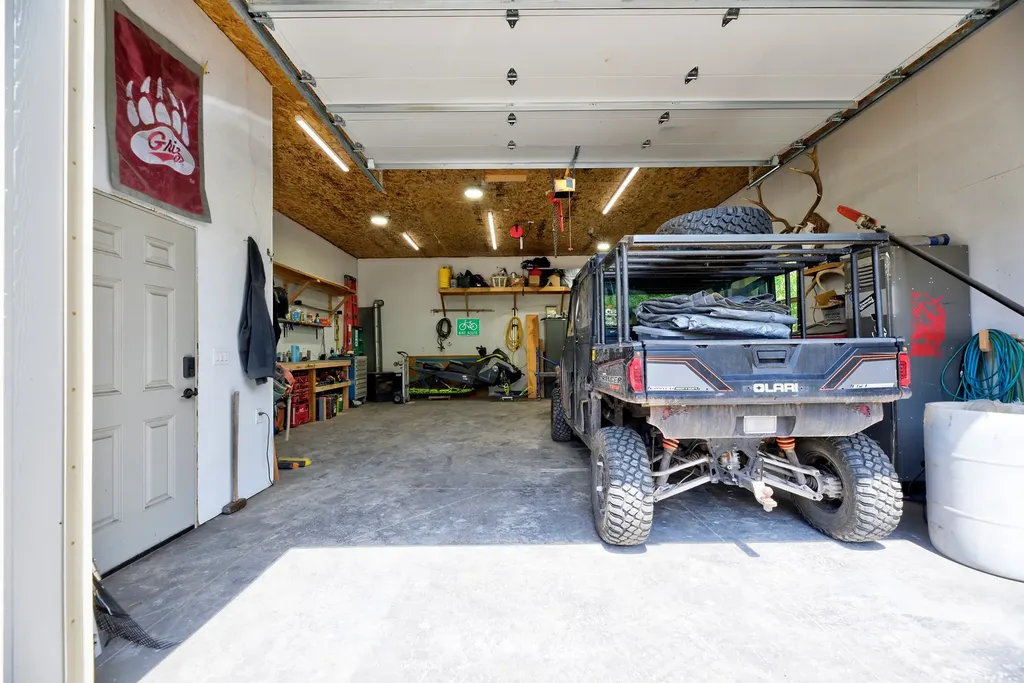 8 Skihi Peak Drive Clancy MT 59634