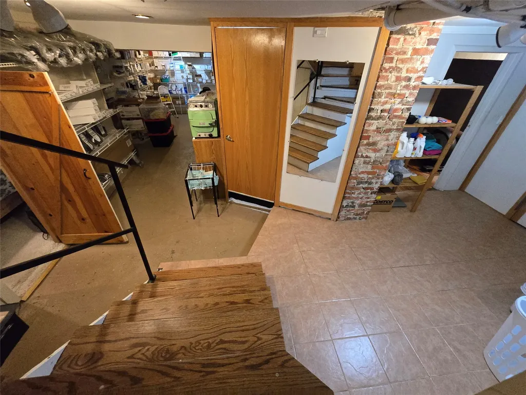 406 W Railroad Avenue Plains MT 59859