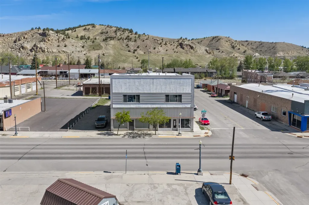 124 E Commercial Avenue Anaconda MT 59711
