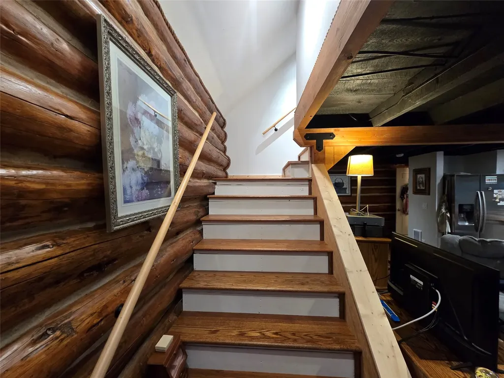 406 W Railroad Avenue Plains MT 59859